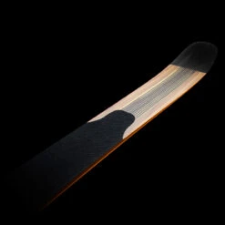 Blizzard Hustle 11 (2022/23) 12 Blizzard Hustle 11 (2022/23) -Attrezzatura Sci Negozio 22 hustle detail 1